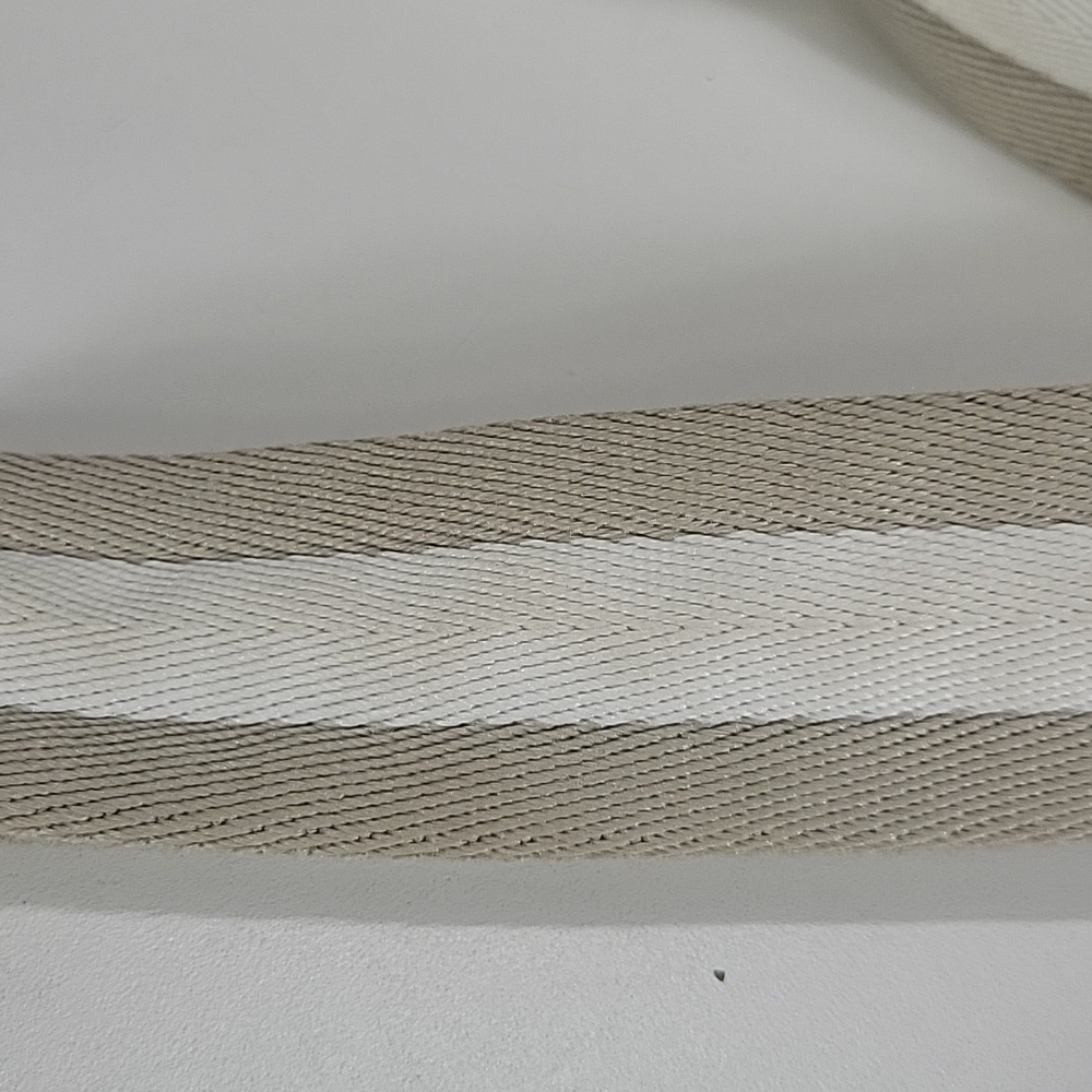 lululemon athletica Cream Wristlet Pouch with Silver Accent - Picture 7 of 16